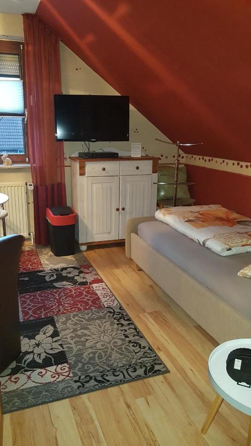 Pension Buetterich Apartment ฮูซุม ภายนอก รูปภาพ